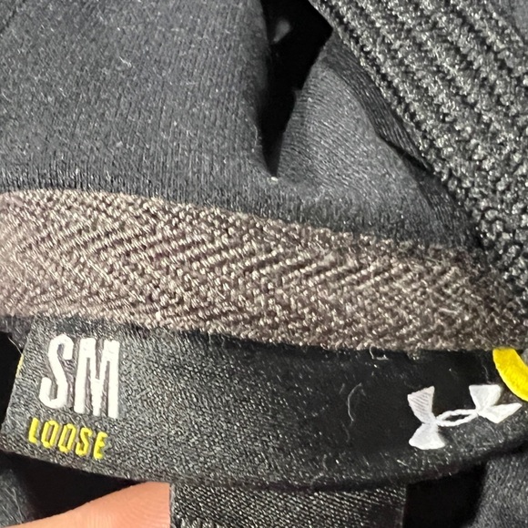 Wake Forest Demon Deacons Under Armour Hoodie Pullover Sweatshirt - Picture 3 of 3